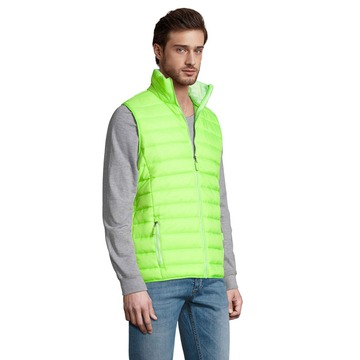 s01436-nl-side