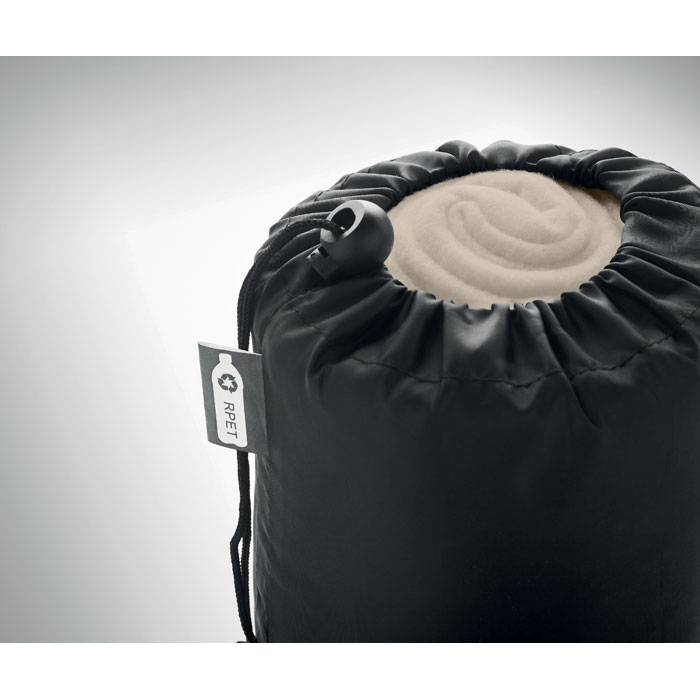 mo9935-13-back